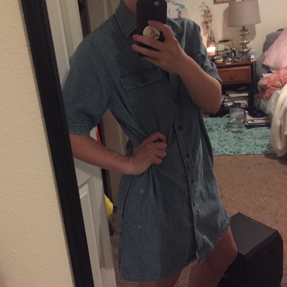 AA minimalist denim shirt dress - Picture 4 of 4